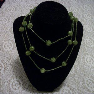 SWEET MOSSY GREEN EDWARDIAN STY BEADS NECKLACE